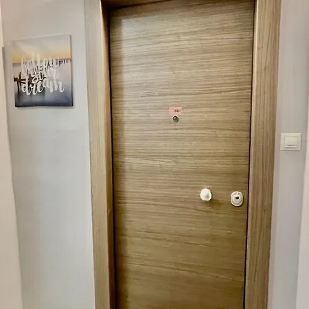 Stylish Spacious Apt At The Centre Of Monastiraki Apartment