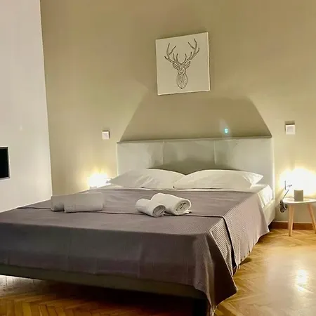 Stylish Spacious Apt At The Centre Of Monastiraki Athens